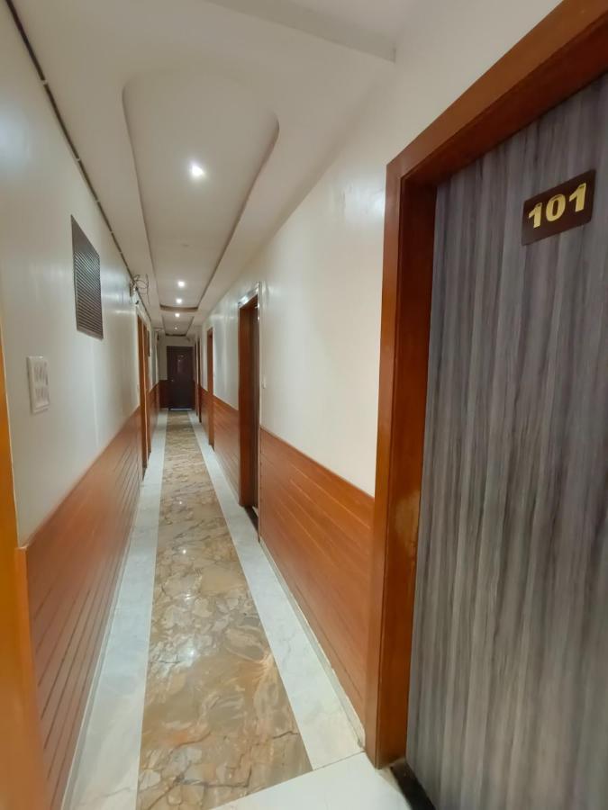 Hotel Time Gold Near Domestics Airport Mumbai Ngoại thất bức ảnh