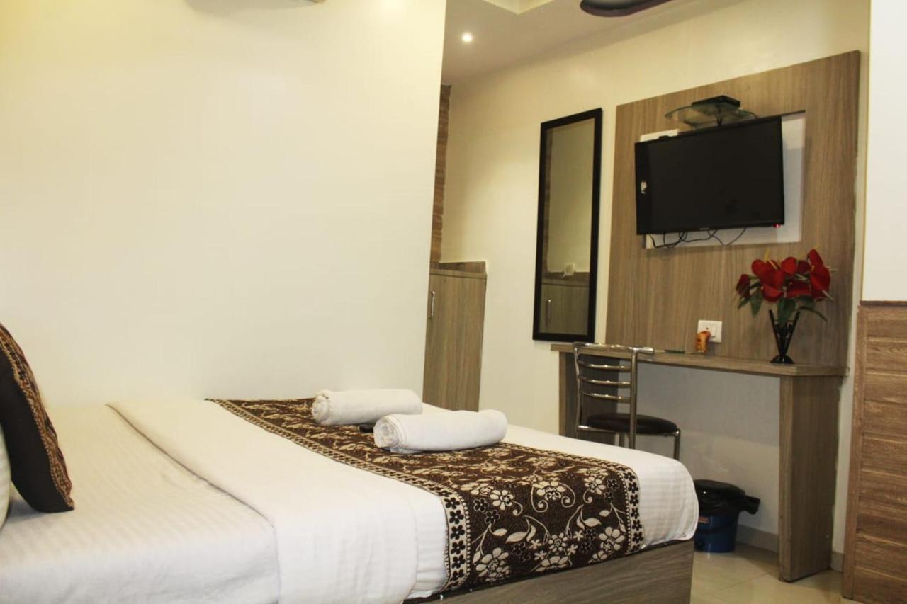 Hotel Time Gold Near Domestics Airport Mumbai Ngoại thất bức ảnh