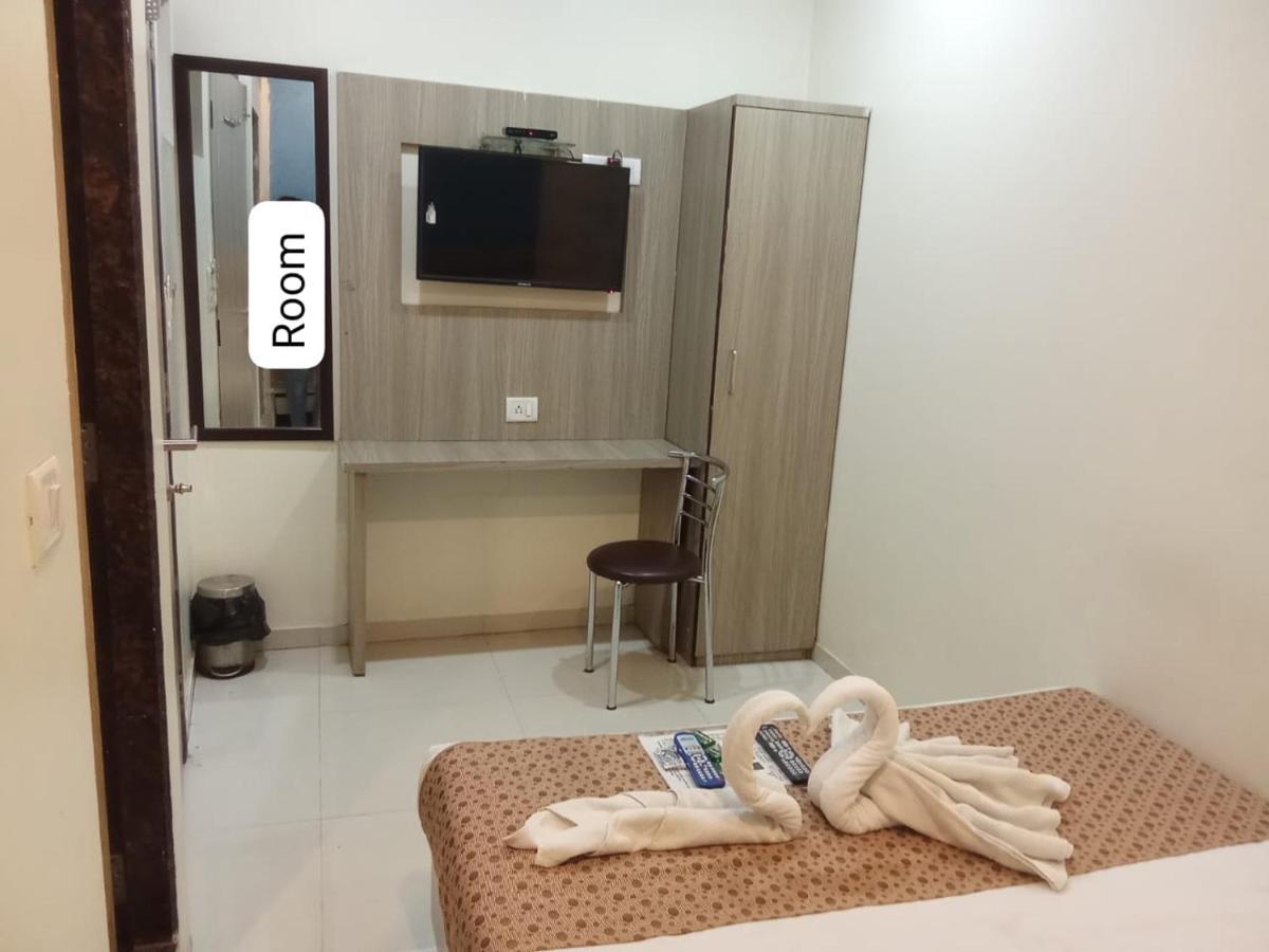 Hotel Time Gold Near Domestics Airport Mumbai Ngoại thất bức ảnh